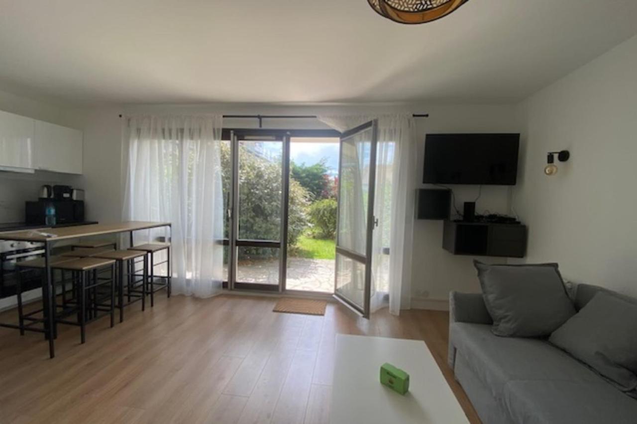 קאבורג Beautiful Flat For 4 Very Closed To The Beach מראה חיצוני תמונה